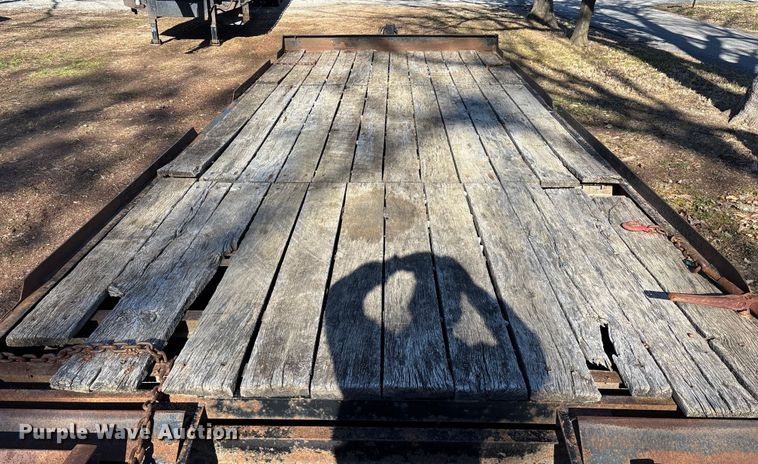 image for item EN5954 2005 Towmaster equipment trailer