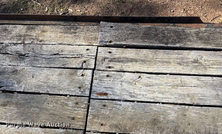 image for item EN5954 2005 Towmaster equipment trailer