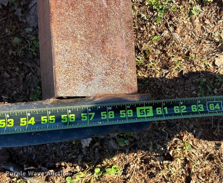 image for item EN5954 2005 Towmaster equipment trailer