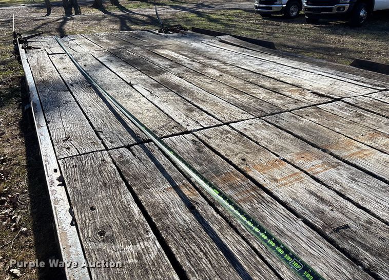 image for item EN5954 2005 Towmaster equipment trailer