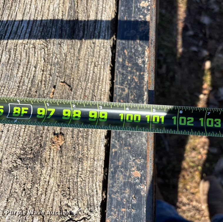 image for item EN5954 2005 Towmaster equipment trailer