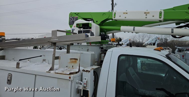 image for item EO4924 2016 Ford F550 bucket truck