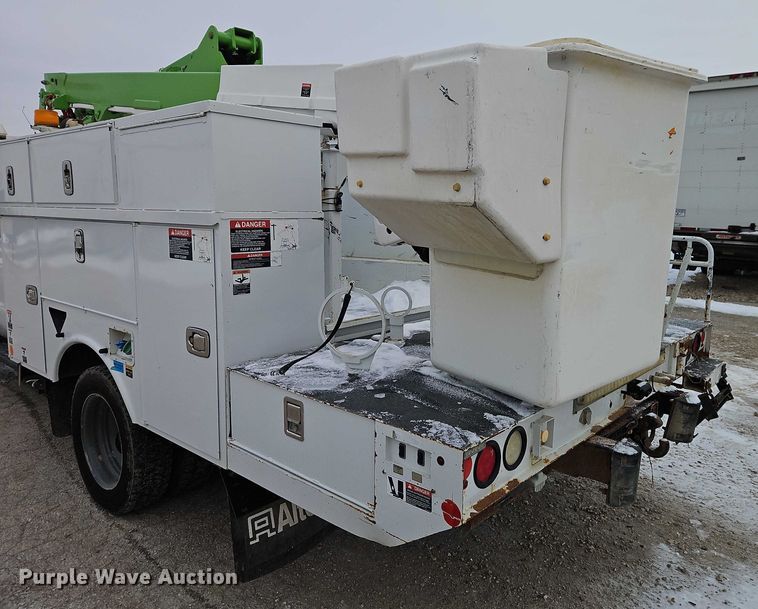 image for item EO4924 2016 Ford F550 bucket truck