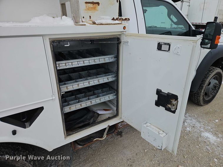 image for item EO4924 2016 Ford F550 bucket truck