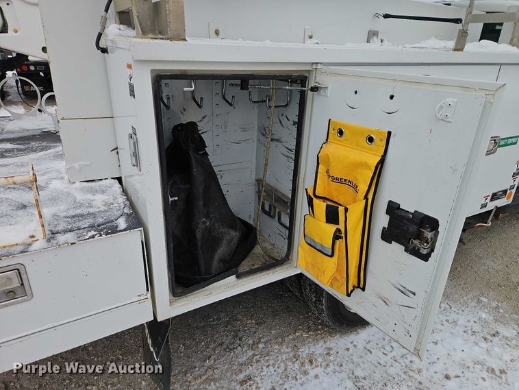 image for item EO4924 2016 Ford F550 bucket truck