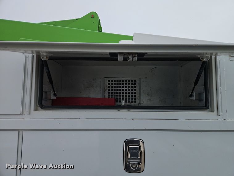 image for item EO4924 2016 Ford F550 bucket truck