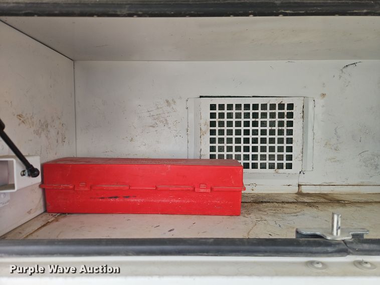 image for item EO4924 2016 Ford F550 bucket truck