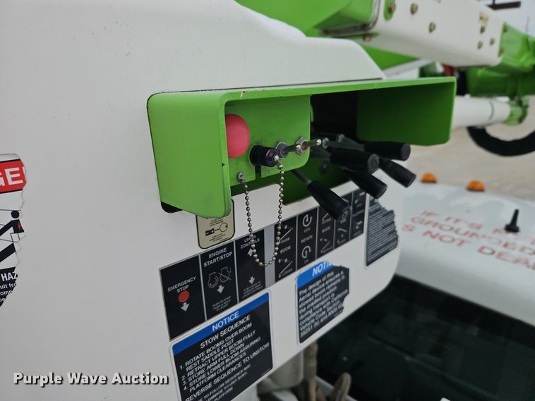 image for item EO4924 2016 Ford F550 bucket truck