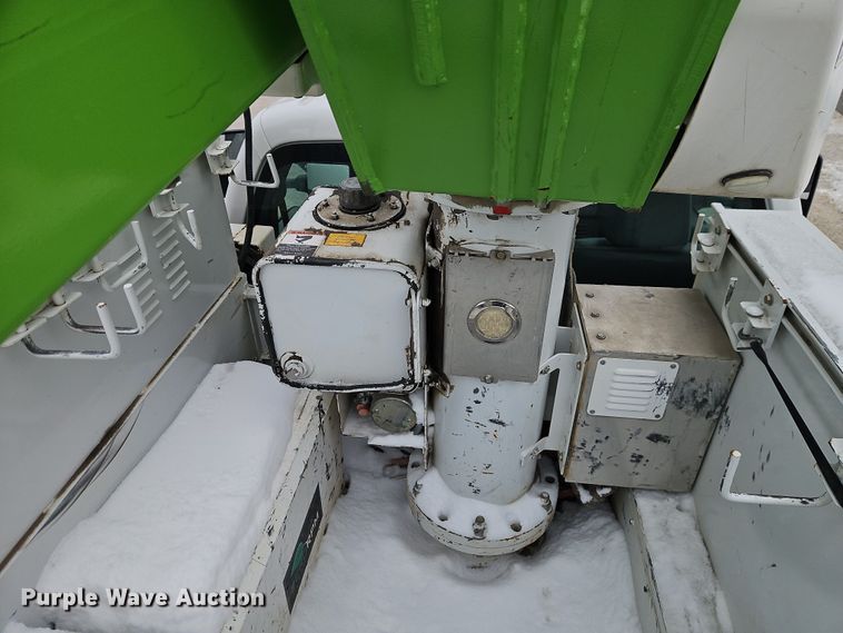 image for item EO4924 2016 Ford F550 bucket truck