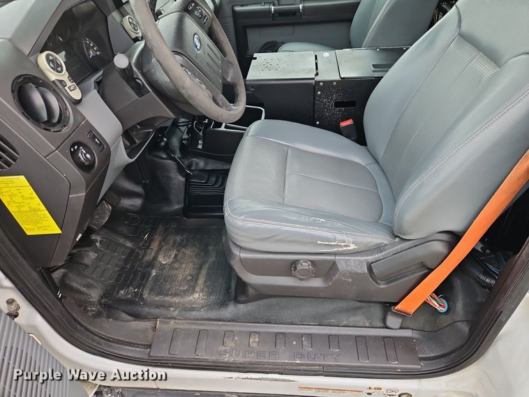 image for item EO4924 2016 Ford F550 bucket truck