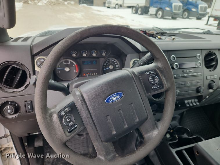 image for item EO4924 2016 Ford F550 bucket truck