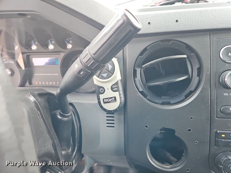 image for item EO4924 2016 Ford F550 bucket truck