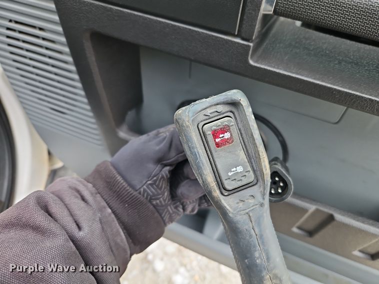 image for item EO4924 2016 Ford F550 bucket truck