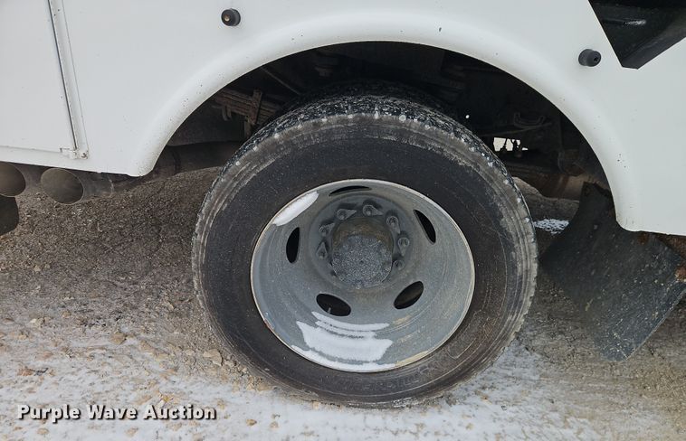 image for item EO4924 2016 Ford F550 bucket truck