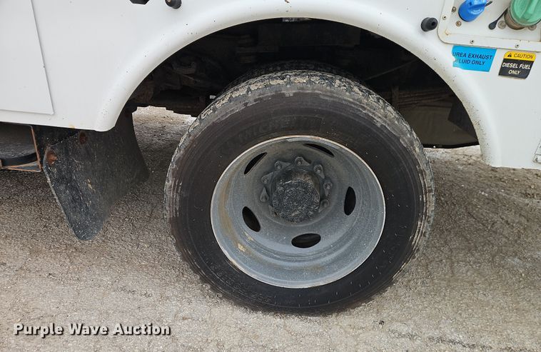 image for item EO4924 2016 Ford F550 bucket truck