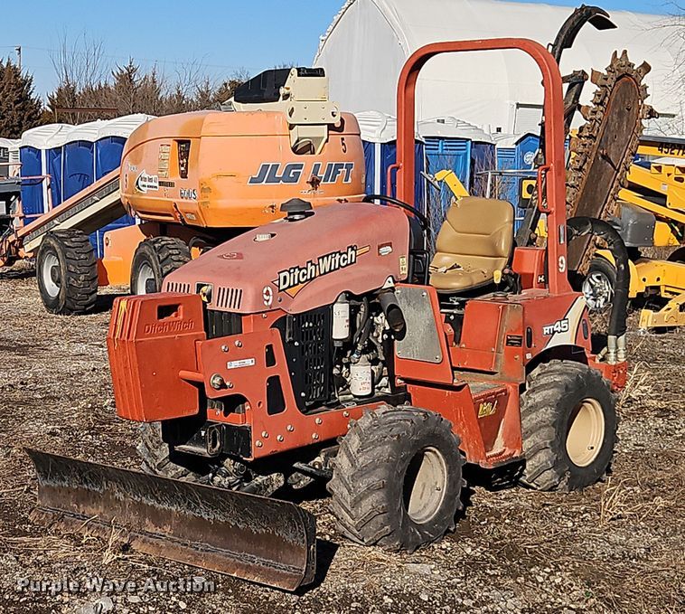 image for item EO4940 2016 Ditch Witch RT45 trencher