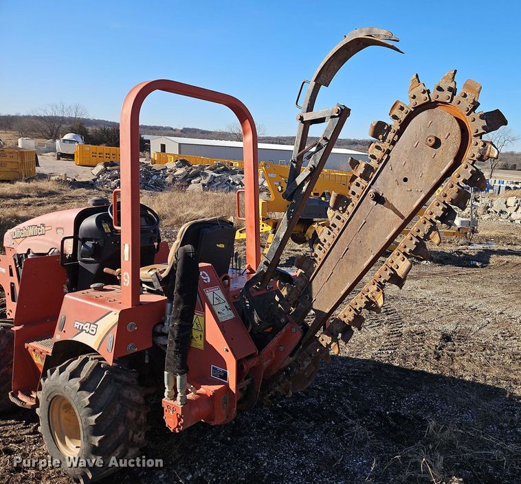 image for item EO4940 2016 Ditch Witch RT45 trencher