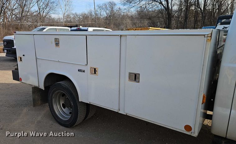 image for item EO4941 2015 Ford F550 utility / service truck