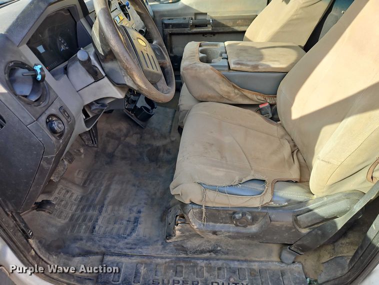 image for item EO4941 2015 Ford F550 utility / service truck