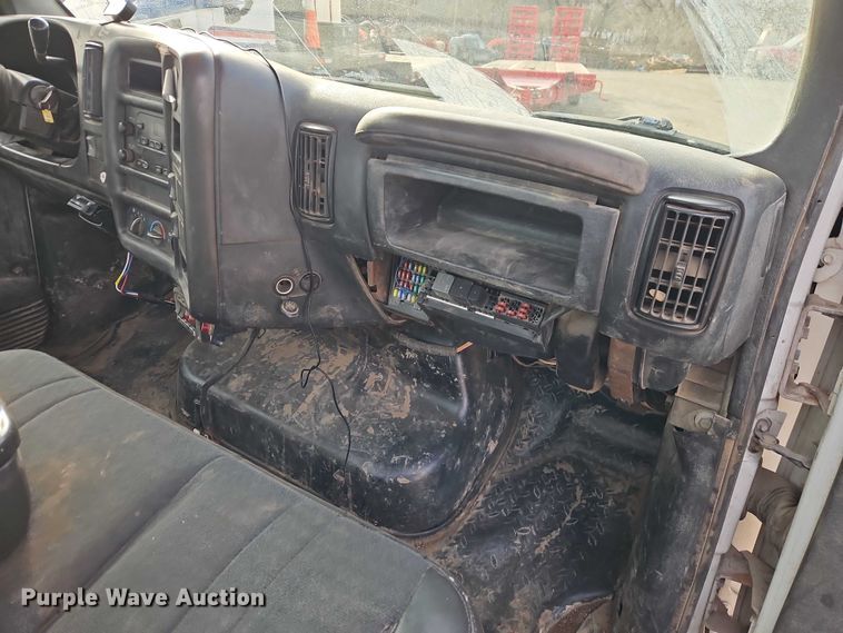 image for item EO4942 2006 Chevrolet C4500 utility / service truck