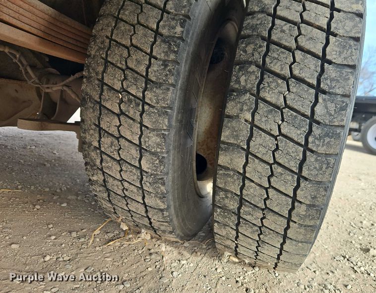 image for item EO4942 2006 Chevrolet C4500 utility / service truck