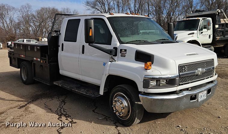 image for item EO4943 2008 Chevrolet C4500 flatbed truck