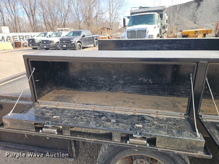 image for item EO4943 2008 Chevrolet C4500 flatbed truck