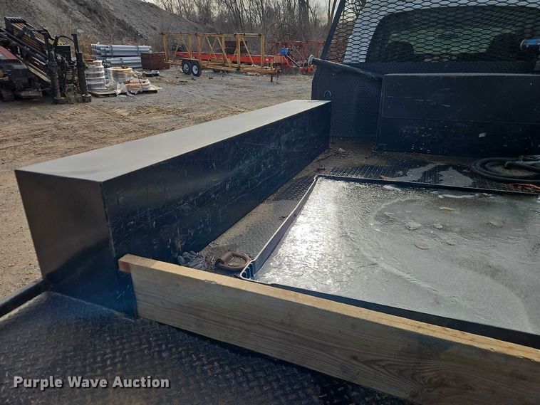 image for item EO4943 2008 Chevrolet C4500 flatbed truck