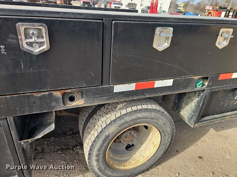 image for item EO4943 2008 Chevrolet C4500 flatbed truck