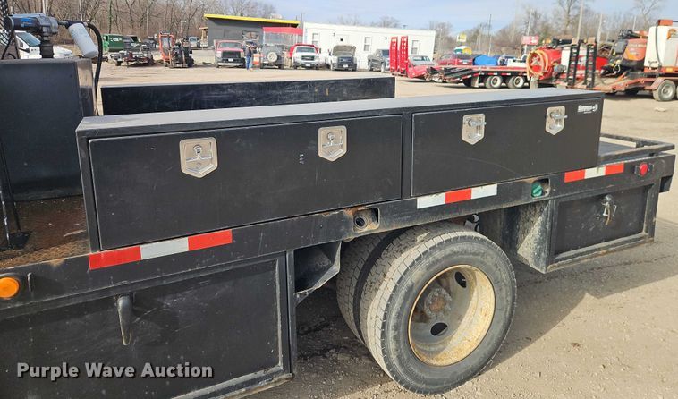 image for item EO4943 2008 Chevrolet C4500 flatbed truck