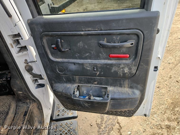 image for item EO4943 2008 Chevrolet C4500 flatbed truck