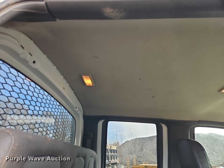 image for item EO4943 2008 Chevrolet C4500 flatbed truck