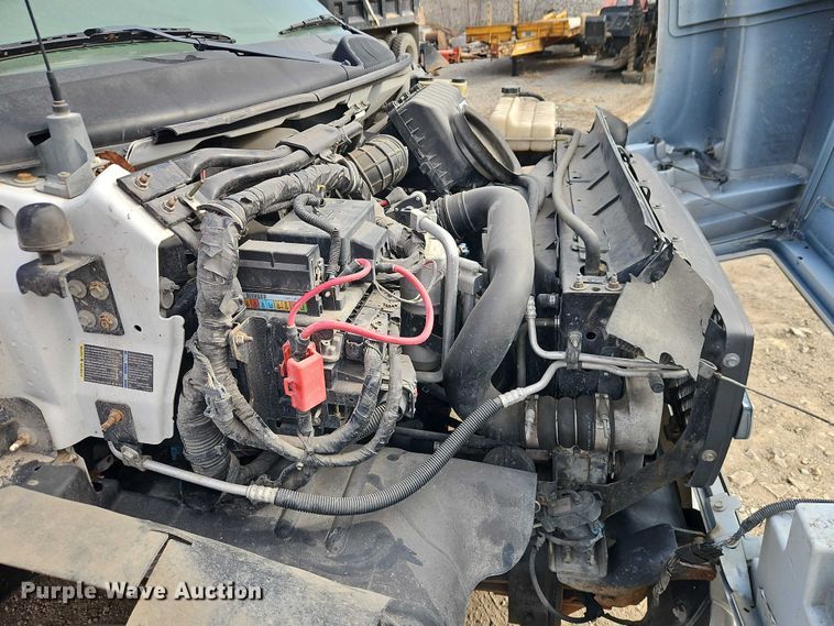 image for item EO4943 2008 Chevrolet C4500 flatbed truck