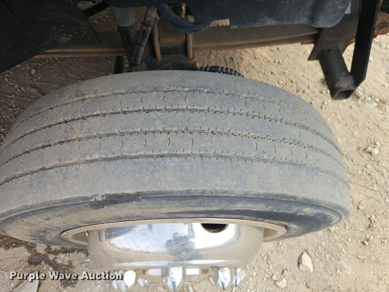 image for item EO4943 2008 Chevrolet C4500 flatbed truck