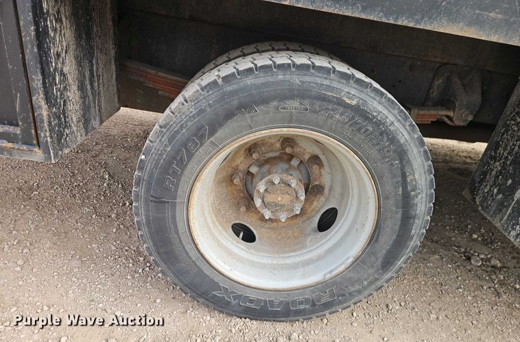 image for item EO4943 2008 Chevrolet C4500 flatbed truck