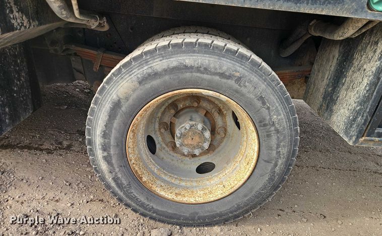 image for item EO4943 2008 Chevrolet C4500 flatbed truck