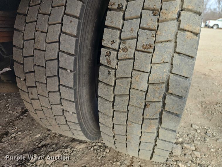 image for item EO4943 2008 Chevrolet C4500 flatbed truck