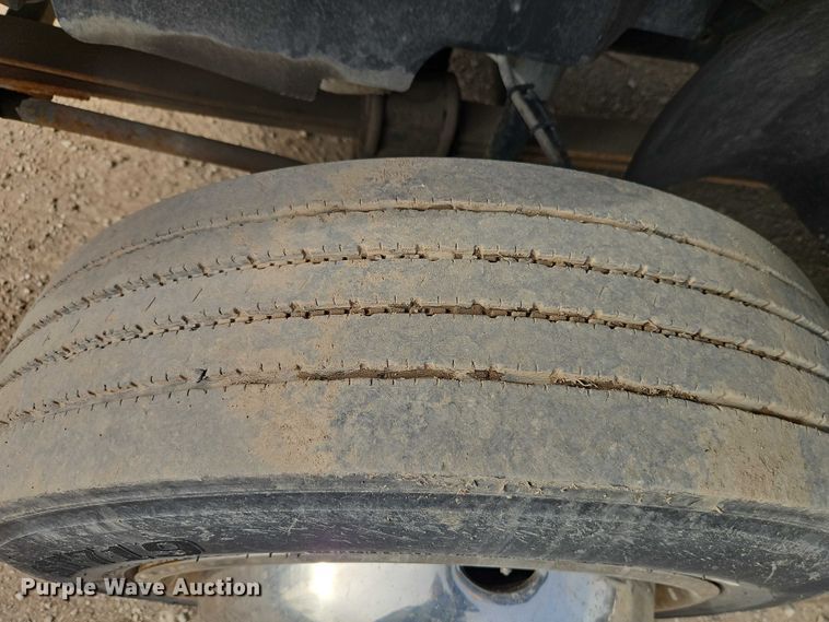 image for item EO4943 2008 Chevrolet C4500 flatbed truck