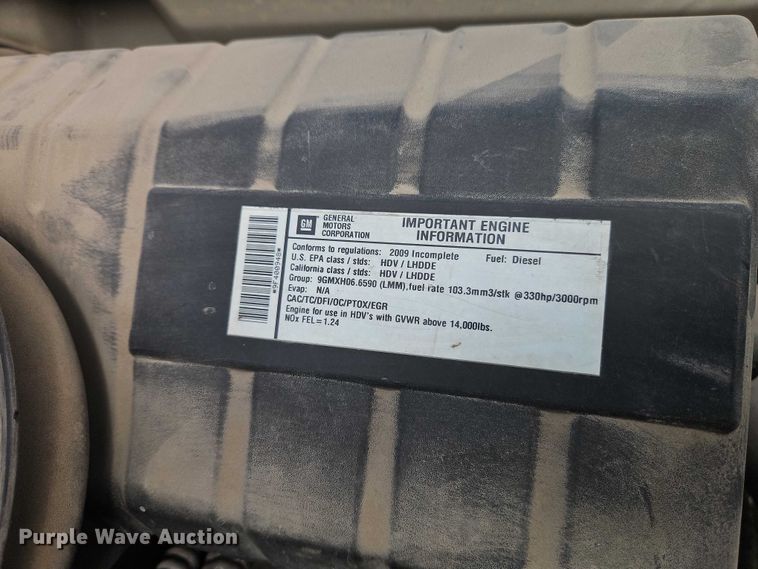 image for item EO4944 2009 GMC C5500 flatbed truck