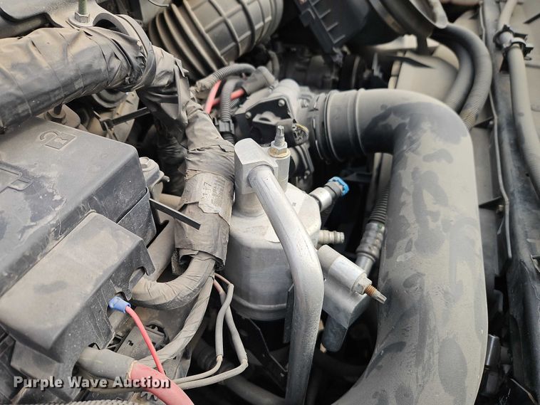 image for item EO4945 2009 GMC C5500 flatbed truck