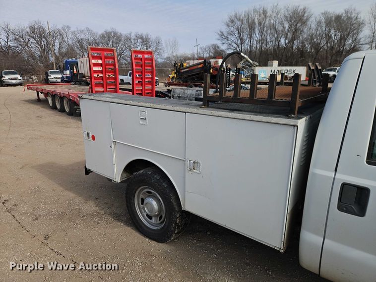 image for item EO4946 2013 Ford F250 utility bed pickup truck