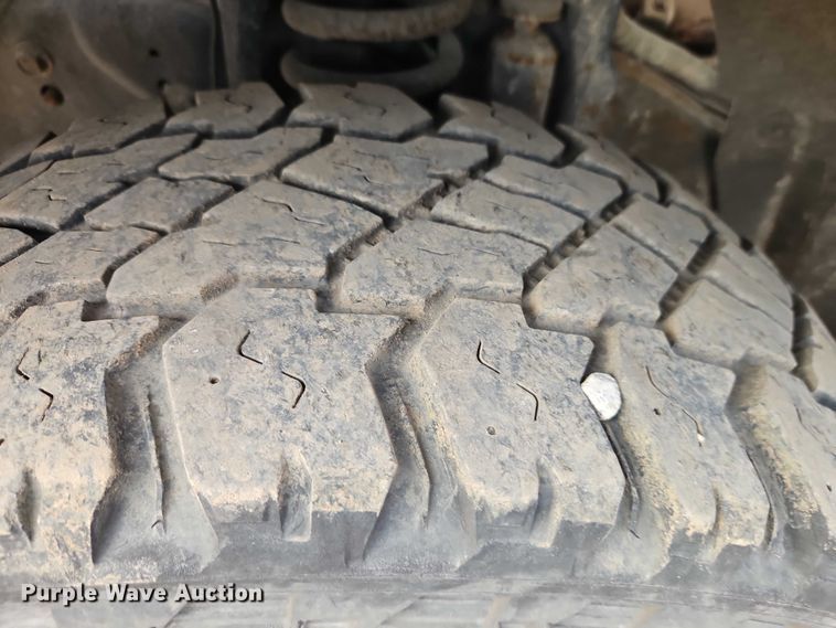 image for item EO4946 2013 Ford F250 utility bed pickup truck