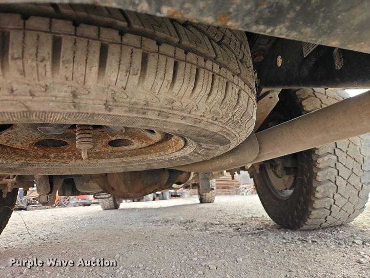 image for item EO4946 2013 Ford F250 utility bed pickup truck