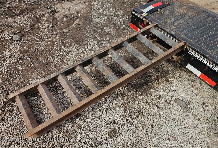 image for item EO4947 2022 Delco utility trailer