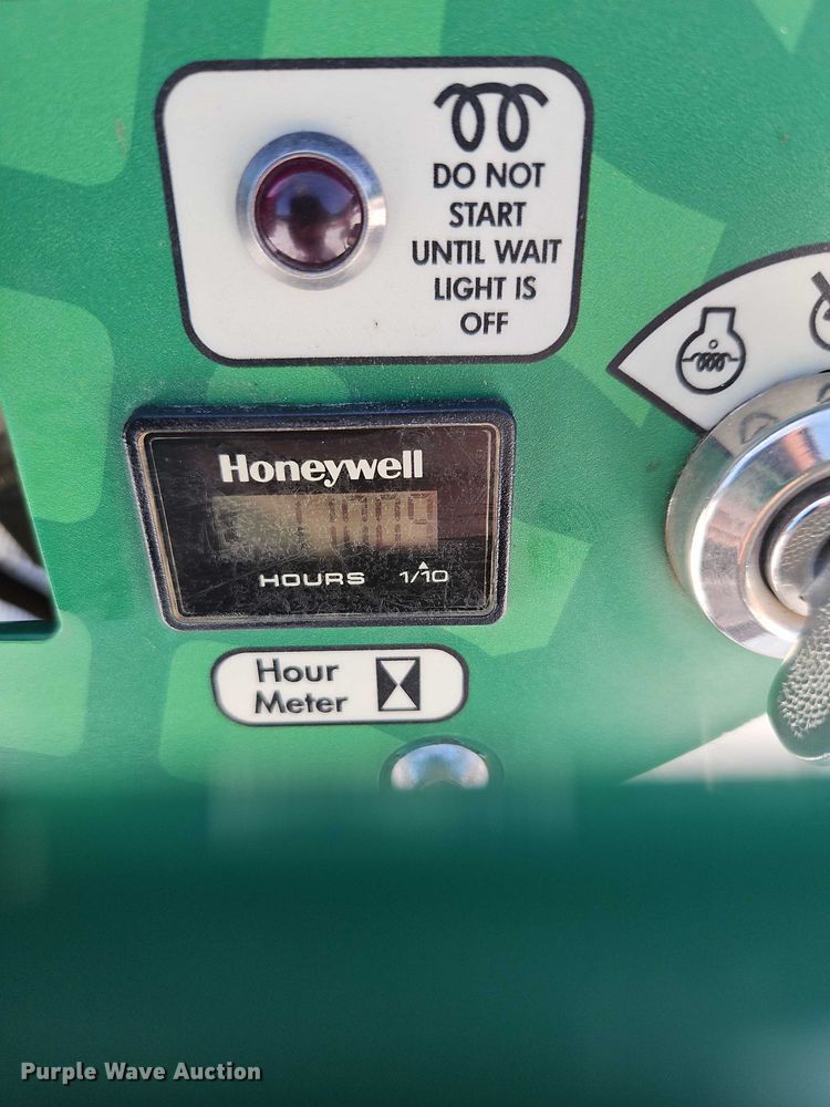 image for item EO4949 McElroy AT1830101 TracStar Series 2 poly fusion machine