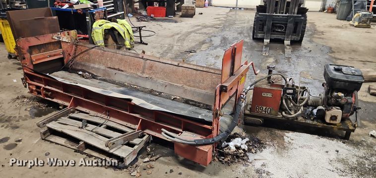 image for item EO4964 HTC 1800 tailgate conveyor