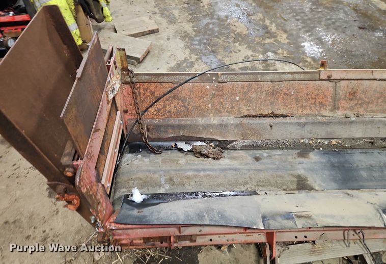 image for item EO4964 HTC 1800 tailgate conveyor