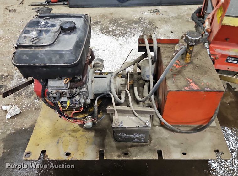 image for item EO4964 HTC 1800 tailgate conveyor