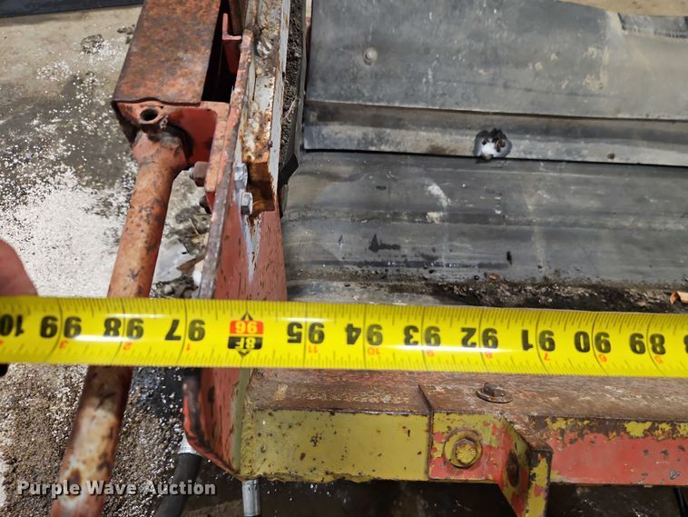 image for item EO4964 HTC 1800 tailgate conveyor