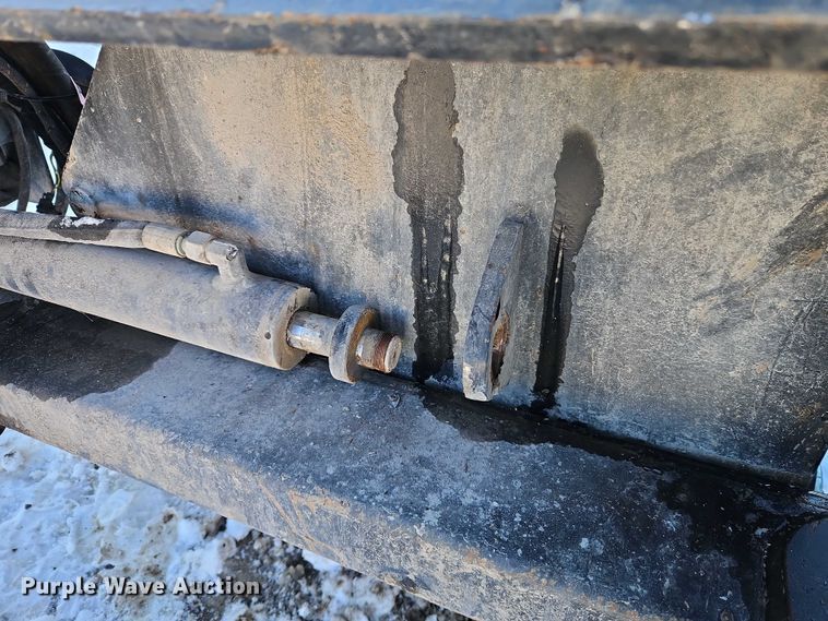 image for item EO4965 Caterpillar PC305B skid steer cold planer